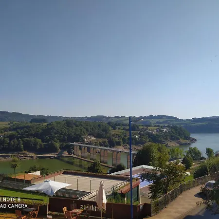 Huellas Albergue-turistico Guest house *