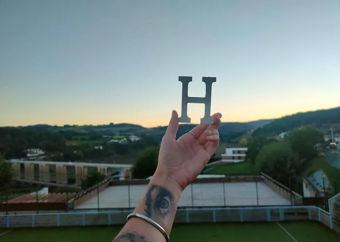 Huellas Albergue-turistico 招待所 波尔托马林